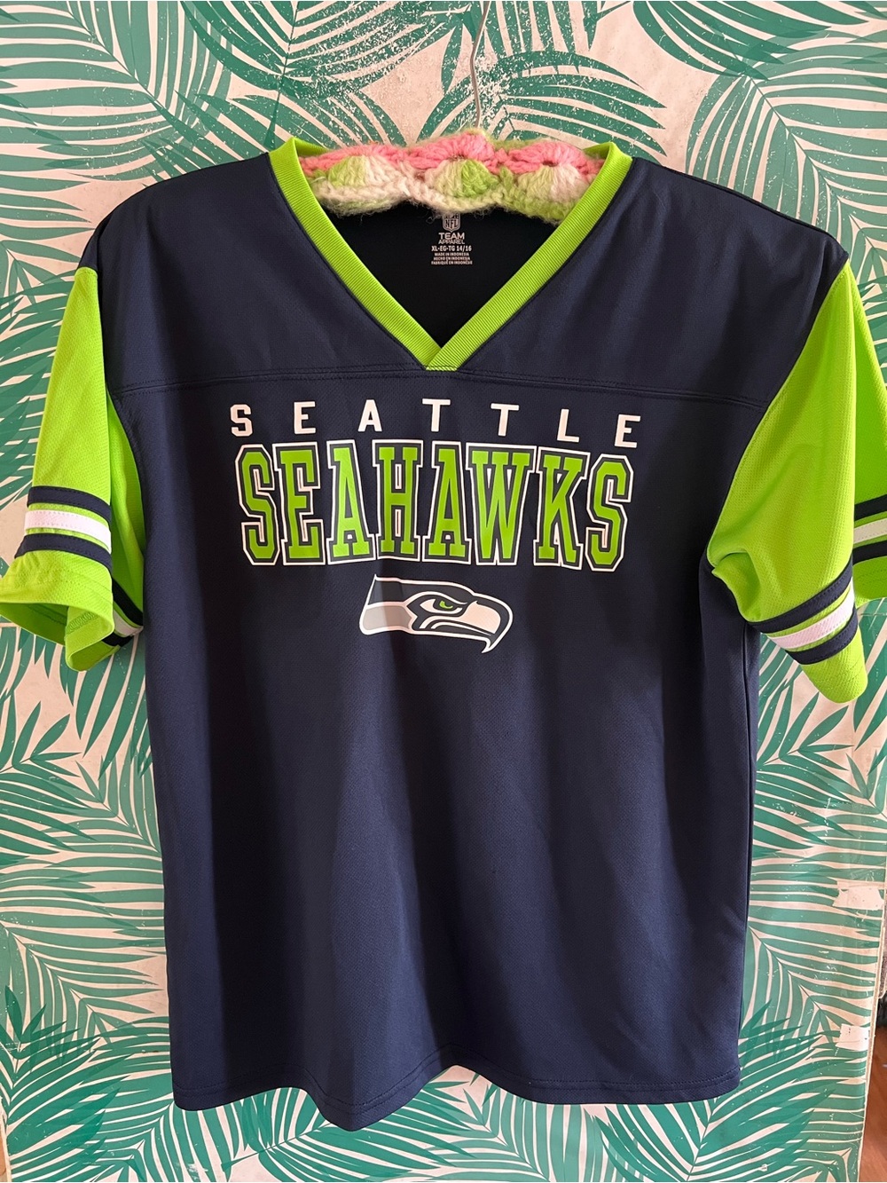 Seattle Seahawks Kids Short Sleeve Jersey Tee - Navy & Neon Green Sz 14/16 XL